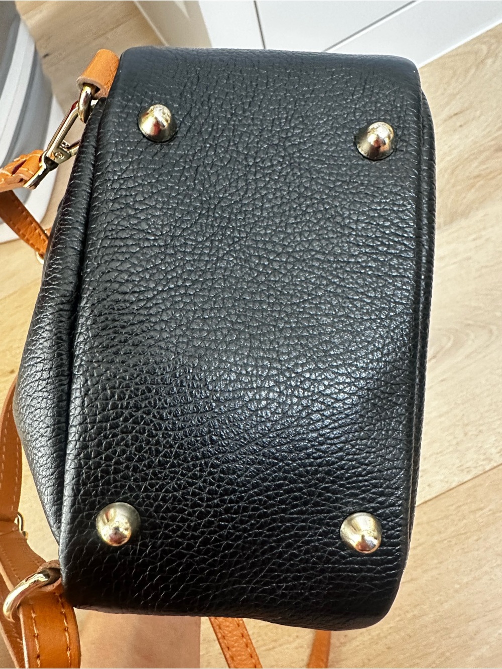 Divina Firenze Black Pebbled Leather convertible Mini backpack & Crossbody Bag - Picture 11 of 16